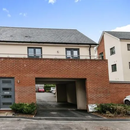Image 3 - 21 Cobley Court, Exeter, EX4 8GB, United Kingdom - House for sale