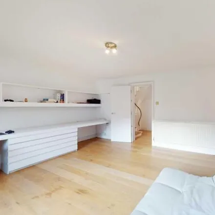 Image 7 - 43 Marlborough Hill, London, NW8 0NG, United Kingdom - Townhouse for sale