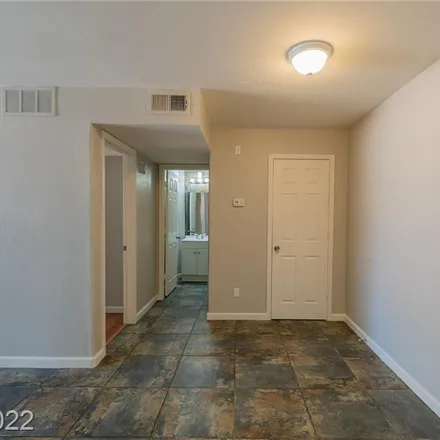 Image 9 - 221 Mission Newport Lane, Las Vegas, NV 89107, USA - Condo for sale