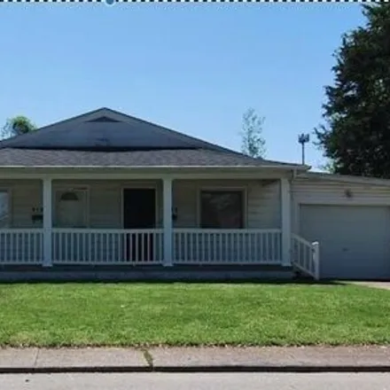 Buy this 4 bed house on 934 South 3rd Street in Festus, MO 63028