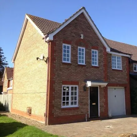 Rent this 4 bed house on Redding Close in Darenth, DA2 6NB