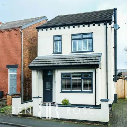 Buy this 3 bed house on Wigan Road in Shevington, WN6 8AP