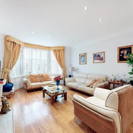 Image 5 - Basing Hill, Childs Hill, London, NW11 8TG, United Kingdom - Duplex for sale