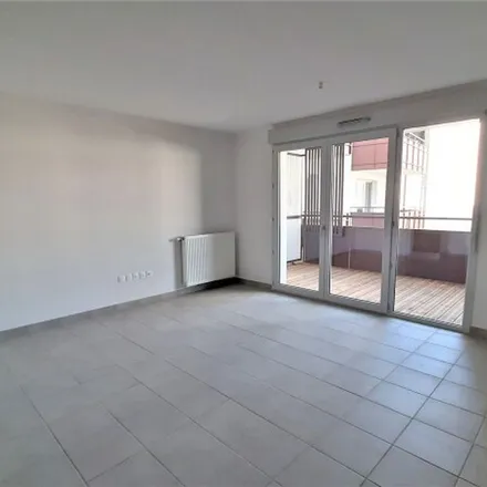 Rent this 2 bed apartment on 33 ter Boulevard de la Méditerranée in 31270 Frouzins, France