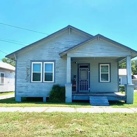 Buy this 3 bed house on 502 5th Street in Morgan City, LA 70380