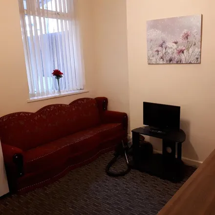 Rent this 1 bed room on 47 Solihull Road in Springfield, B11 3AD