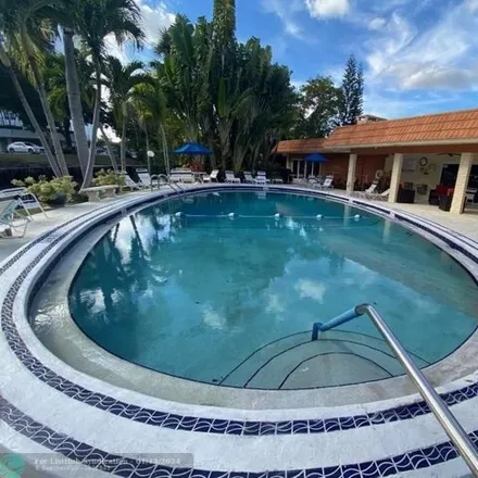 Buy this 1 bed condo on 122 Northeast 19th Court in Wilton Manors, FL 33305
