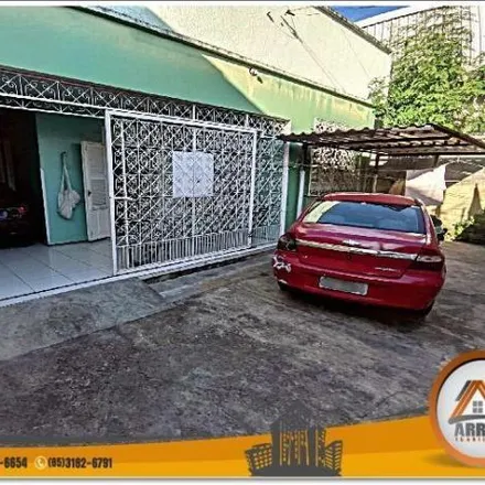 Buy this 4 bed house on Rua Tenente Moacir Matos 459 in Montese, Fortaleza - CE
