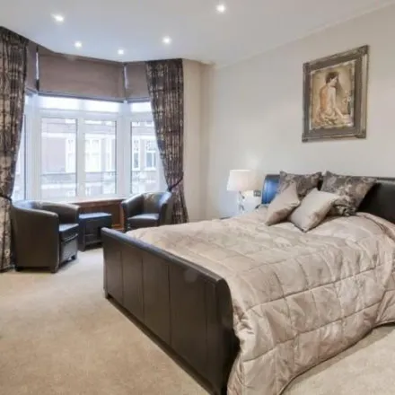 Image 2 - Bickenhall Mansions, Bickenhall Street, London, W1U 6RU, United Kingdom - Apartment for rent