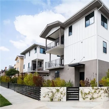 Image 2 - 1503 West 207th Street, Los Angeles, CA 90501, USA - House for sale