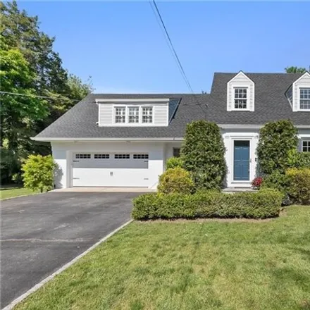 Buy this 6 bed house on 13 Lebanon Road in Heath Ridge, Village of Scarsdale