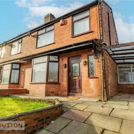 Buy this 3 bed duplex on Boardman Road in Manchester, M8 4WJ