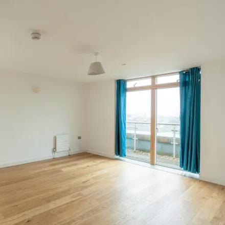 Image 5 - The Robinson Building, Norfolk Place, Bristol, BS3 4AE, United Kingdom - Apartment for sale