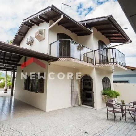 Buy this 3 bed house on Rua Hortênsia in Morrinhos, Bombinhas - SC