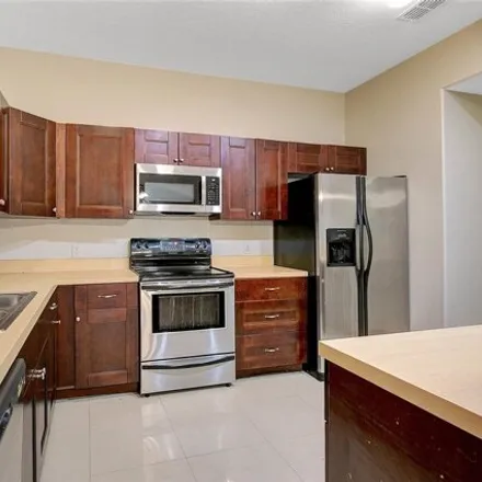 Image 6 - 225 Pine Avenue, Longwood, FL 32750, USA - House for rent