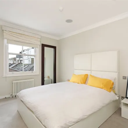Rent this 2 bed apartment on 10 Shrewsbury Road in London, W2 5PW