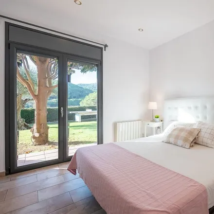 Rent this 5 bed house on 08392 Sant Andreu de Llavaneres