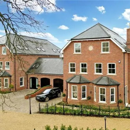 Image 1 - Leigh House, 53 Wycombe End, Beaconsfield, HP9 1LX, United Kingdom - House for sale