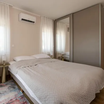 Image 8 - Pula, Grad Pula, Istria County, Croatia - House for rent
