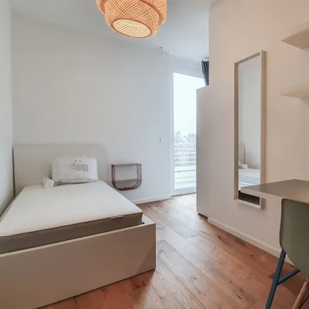 Rent this 4 bed room on U Leopoldplatz in Nazarethkirchstraße, 13353 Berlin