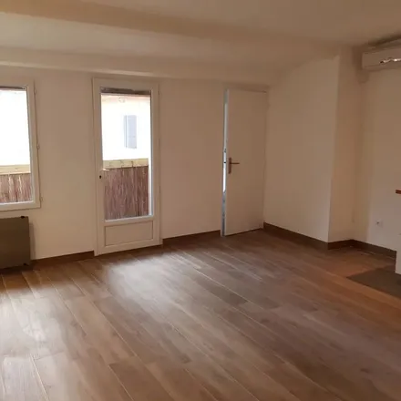 Rent this 3 bed apartment on 1 Rue Francis Marcero in 11100 Narbonne, France
