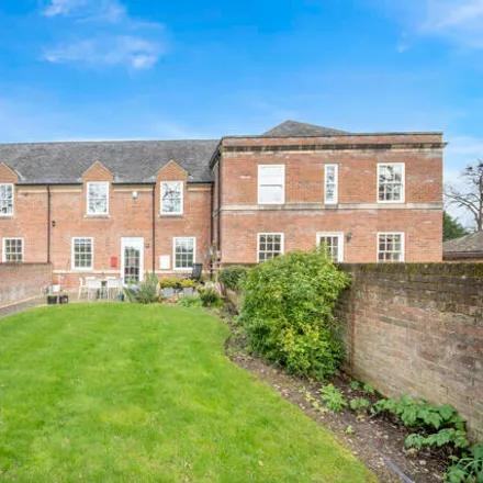 Image 1 - Pemberton Grove, Bawtry, DN10 6SD, United Kingdom - Townhouse for sale
