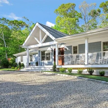 Rent this 4 bed house on 935 Southern Cross Road in Cutchogue, Southold