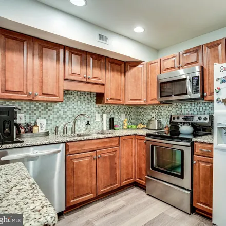 Image 2 - 546 Azalea Drive, Woodley Gardens, Rockville, MD 20850, USA - Townhouse for rent