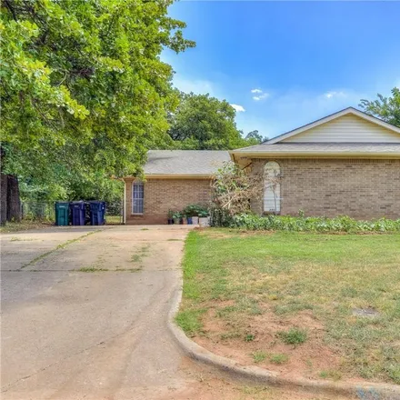 Buy this 3 bed house on 4600 Shalimar Drive in Oklahoma City, OK 73135