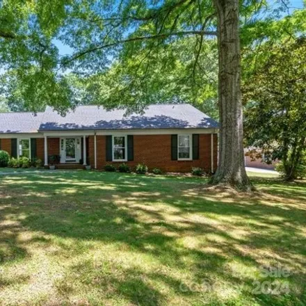 Image 2 - 1018 South Magnolia Street, Mooresville, NC 28115, USA - House for sale