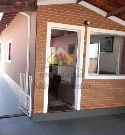 Buy this 2 bed house on Rua Lavrinhas in Parque Nossa Senhora da Glória, Tremembé - SP