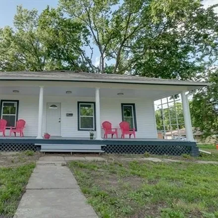 Buy this 3 bed house on 3810 North Elmwood Avenue in Kansas City, MO 64117