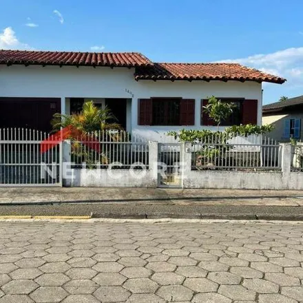 Buy this 4 bed house on Avenida Polidoro Santiago in Centro, Cocal do Sul - SC
