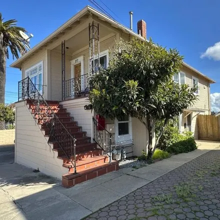 Image 6 - 277 Van Buren Street, Monterey, CA 93940, USA - House for sale