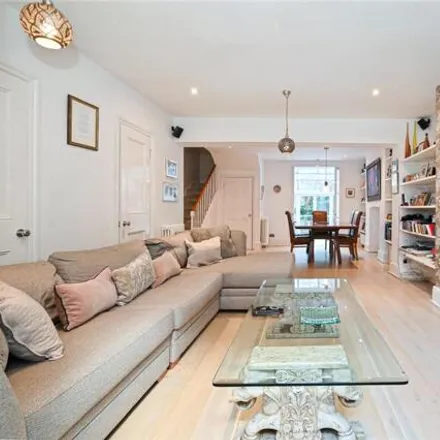 Image 2 - Gloucester Crescent, Primrose Hill, London, NW1 7DS, United Kingdom - Townhouse for sale