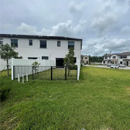 Image 5 - West 105th Place, Hialeah, FL 33018, USA - Townhouse for rent