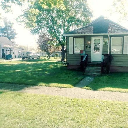 Buy this 2 bed house on 403 South Shield Street in Knox, Starke County