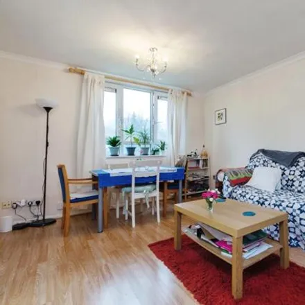 Image 4 - Beauclere House, 49A Cavendish Road, London, SM2 5EX, United Kingdom - Apartment for sale