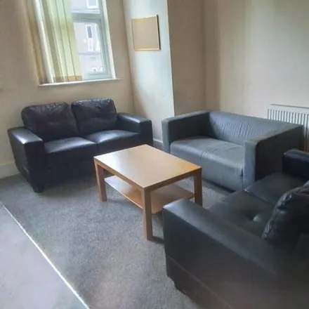 Image 2 - 17a Gedling Grove, Nottingham, NG7 4DU, United Kingdom - Apartment for rent