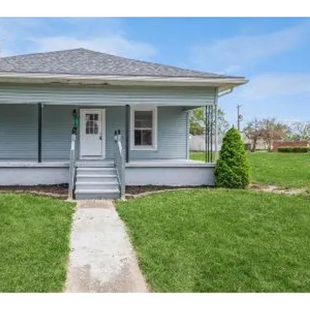 Buy this 3 bed house on 1099 South 4th Street in Clinton, IN 47842