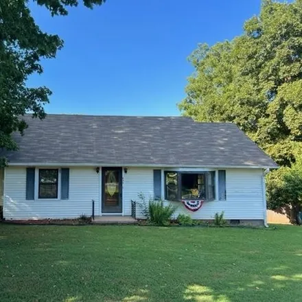 Buy this 3 bed house on 509 East Cedar Street in Franklin, KY 42134