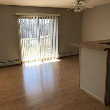 Image 4 - 1501 East Churchill Drive, Palatine, IL 60074, USA - Apartment for rent