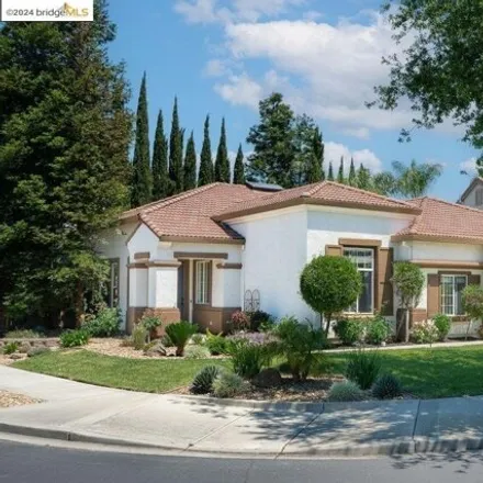 Buy this 4 bed house on 1425 Buckingham Drive in Brentwood, CA 94513