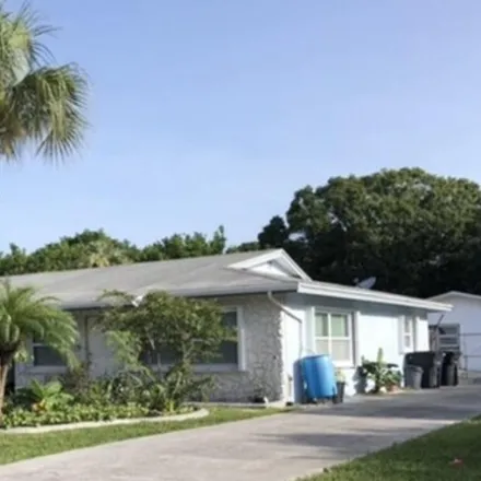 Rent this 1 bed apartment on 554 Wisteria Avenue in Fort Pierce, FL 34982