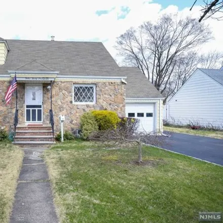 Buy this 3 bed house on Eastern Drive in Fair Lawn, NJ 07410