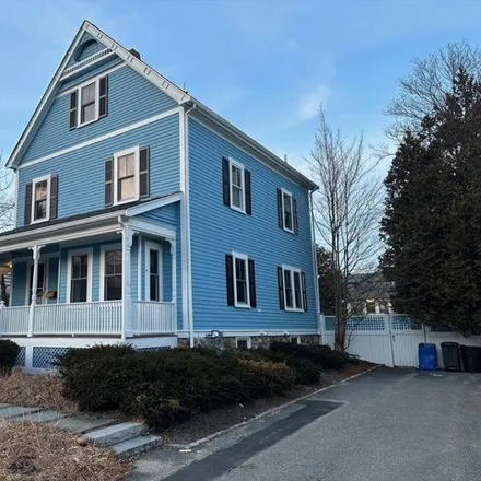 Rent this 5 bed house on 7 Raymond Street in Lexington, MA 02421