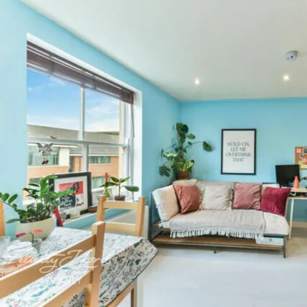 Buy this 1 bed apartment on Domino's in 222 Mare Street, London