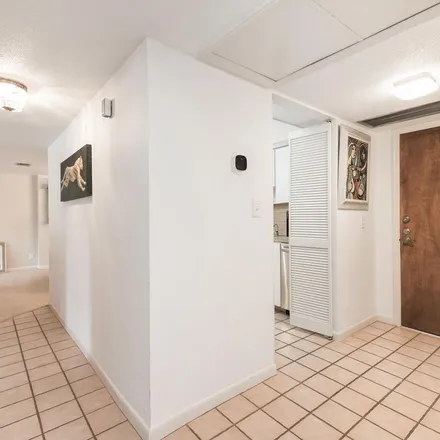Rent this 3 bed apartment on 1146 Banyan Road in Boca Raton, FL 33432