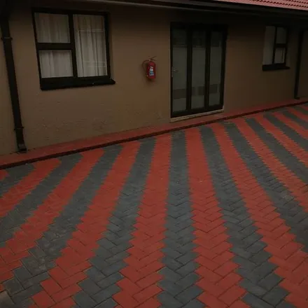 Rent this 1 bed apartment on Leaerskool Doctor Havinga in Andries Pretorius Street, Witpoortjie