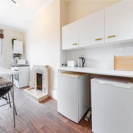 Rent this 1 bed apartment on 105 Holloway Road in London, N7 8BU
